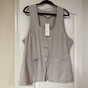 Light Gray Button Front Sleeveless Vest ❤️